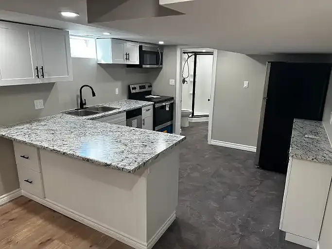 3 bed, 1.0 bath, 700 sqft, $2,150 — Photo 2