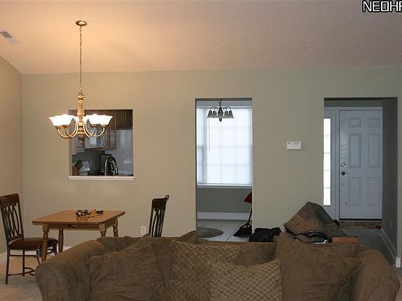 2nd image of 1472 Chesapeake Ave