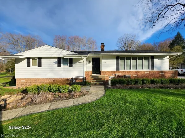 35010 Solon Rd, Solon, OH 44139