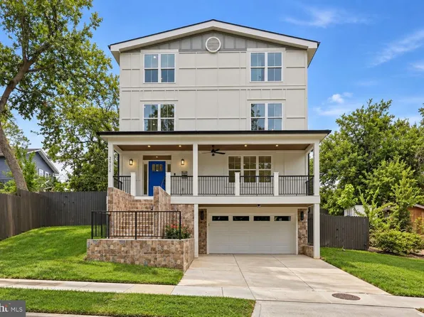 2902 Vista St NE, Washington, DC 20018