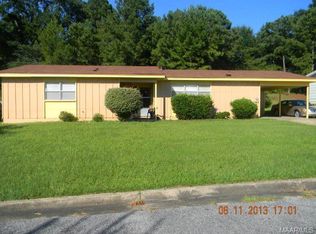 961 Randolph Dr, Selma, AL 36701