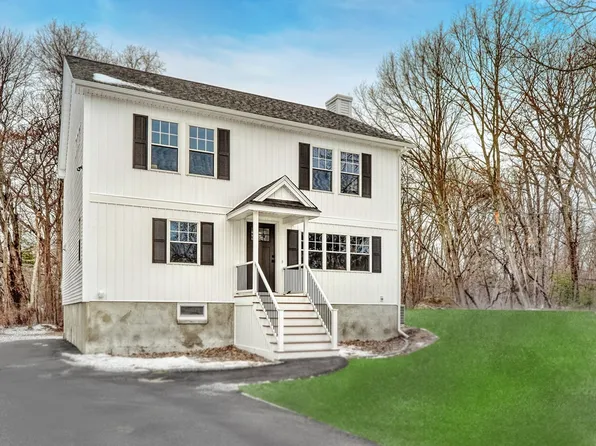 8-8A Parker St, Wilmington, MA 01887