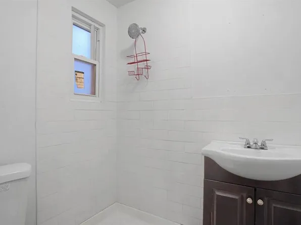 1823 Anthony Avenue image 20 of 31