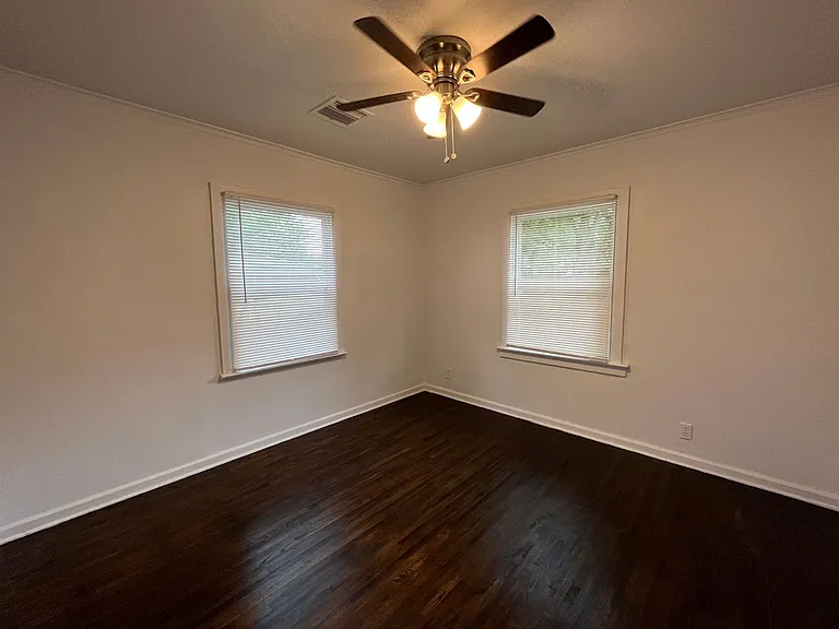 819 N Gary Pl — Photo 16