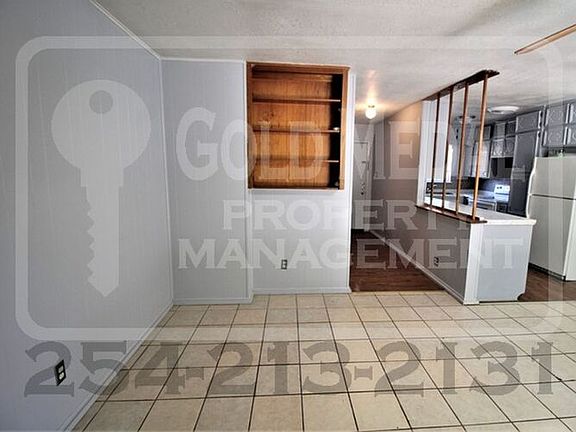 5th image of 708 W Washington Ave