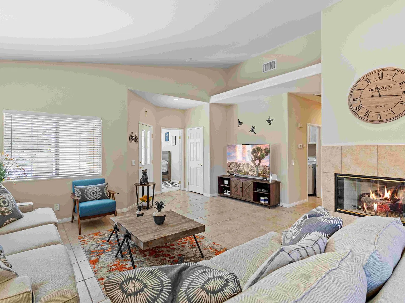 3 bed, 1898 sqft, $8,000 — Photo 4