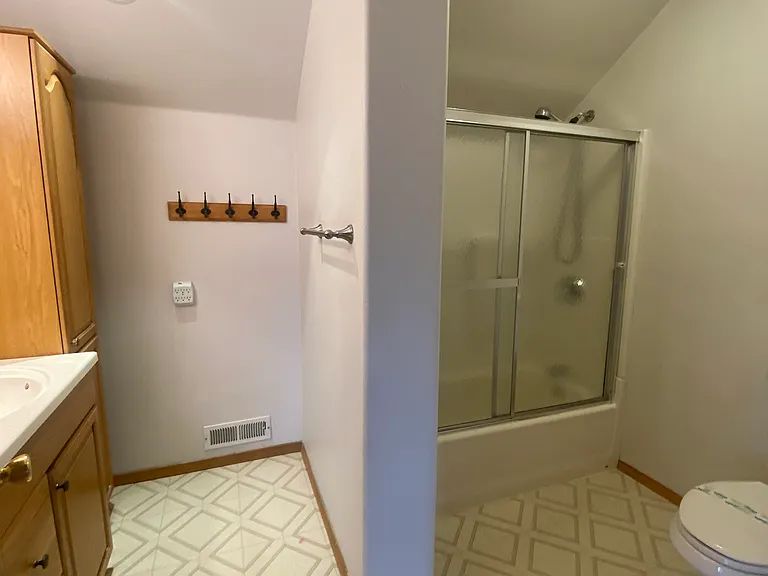 4838 Ward Dr NE — Photo 18