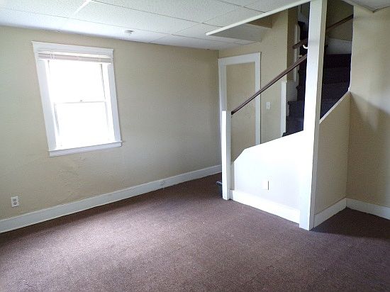 4th image of 483 23rd St