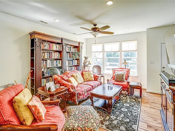 5th image of 10494 Marions Way