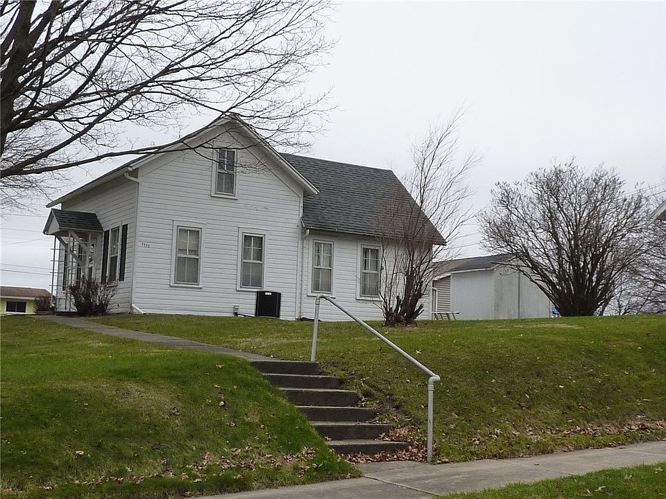 2nd image of 1111 16th St