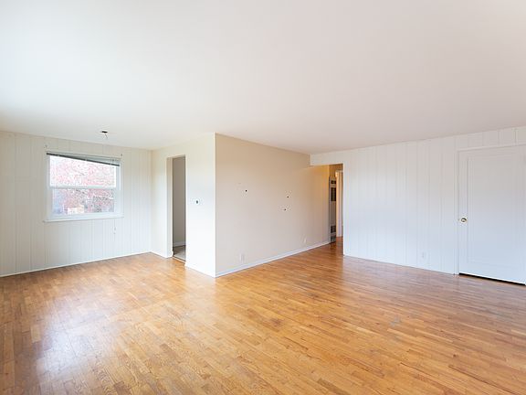 3rd image of 702 N 41st St
