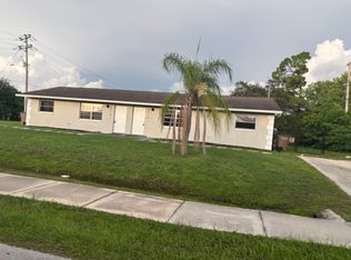 801 SE 8th Pl APT A, Cape Coral, FL 33990