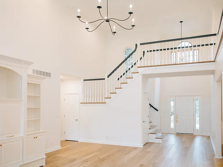5304 Wolfpen Woods Dr — Photo 5