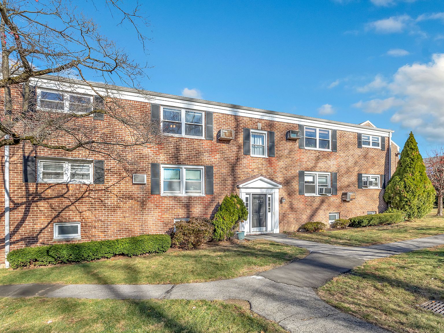 94 Strawberry Hill Avenue #3, Stamford, CT 06902 | Zillow