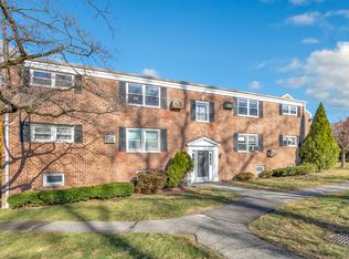 94 Strawberry Hill Ave APT 3, Stamford, CT