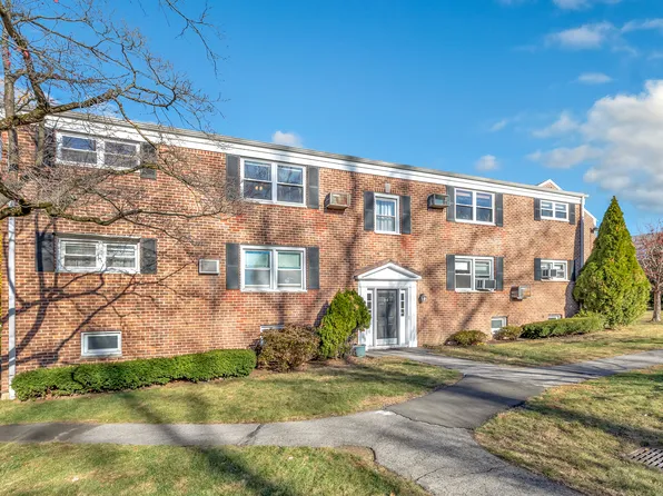 94 Strawberry Hill Avenue #3, Stamford, CT 06902