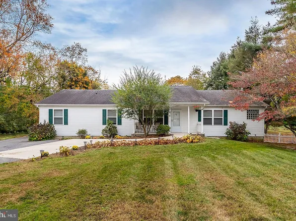 785 E Butler Ave, Vineland, NJ 08361