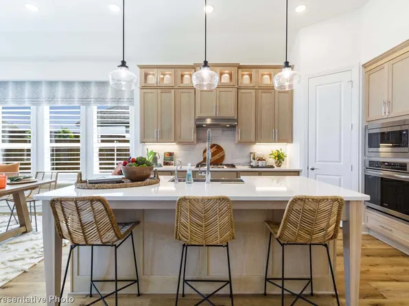 4202 Windy Point Rd, Oak Point, TX 75068