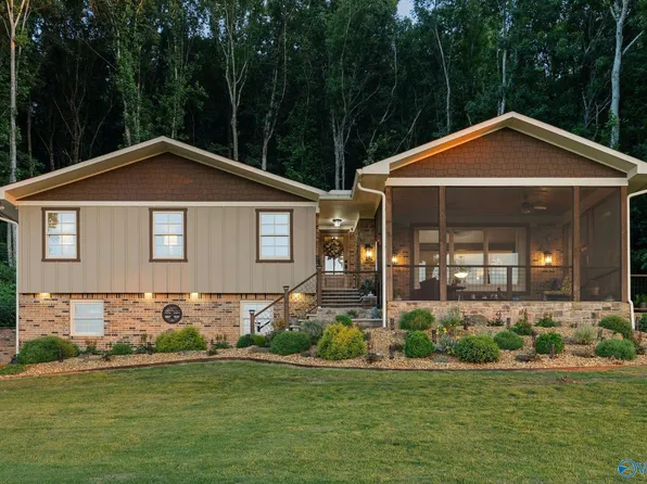 192 Cherry Wood Rd, Hartselle, AL 35640
