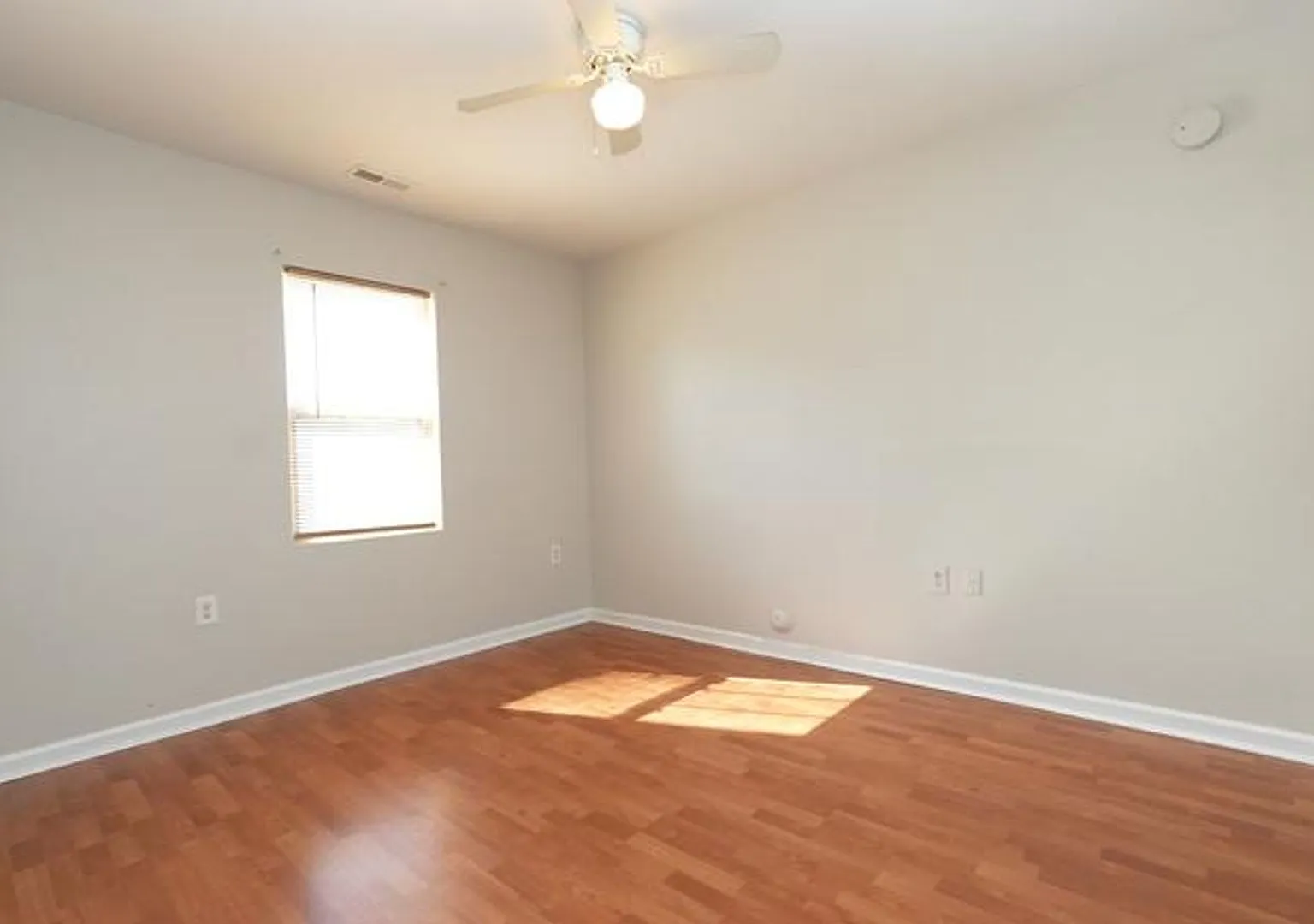 Coming Soon! 4 BR/2BA | Newly Renovated Single Family Home | Fenced backyard | In Cornelius! — Photo 3