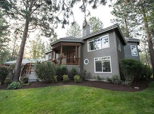 2922 NW Moore Ct, Bend, OR 97703