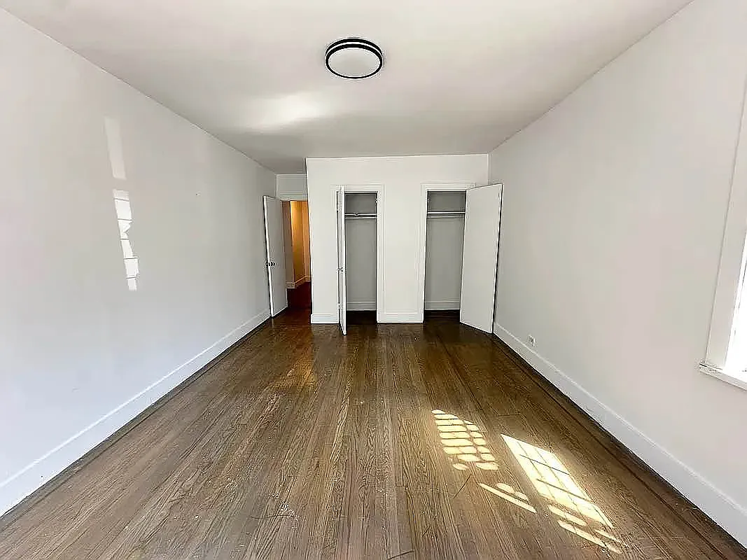 3660 Waldo Avenue — Photo 4
