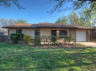1241 E 143rd St, Glenpool, OK 74033