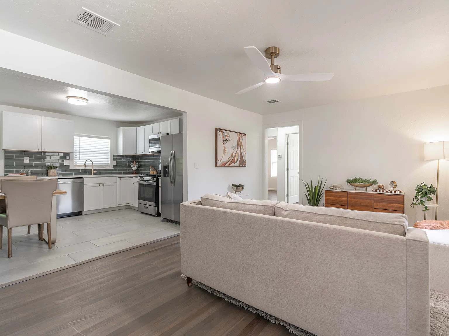 3 bed, 1179 sqft, $1,400 — Photo 3