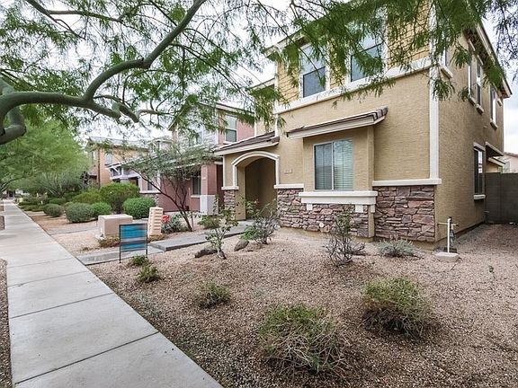 3rd image of 4947 W Escuda Dr