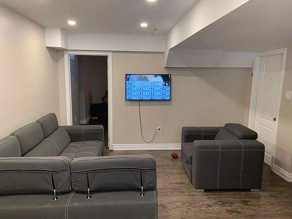 4th image of 269 Elbern Markell Dr #2