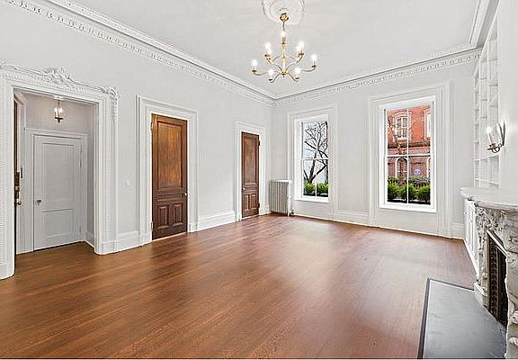 3rd image of 19 W 10th St APT 3