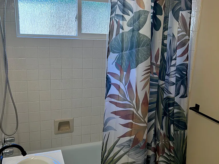 6874 Crump Ave — Photo 9