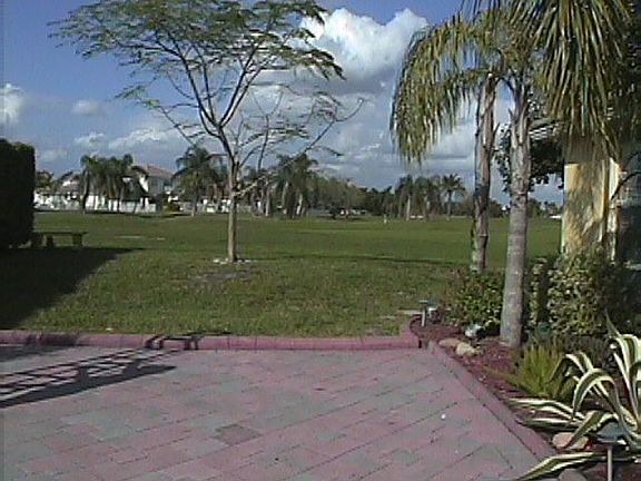 Front onto golf coarse