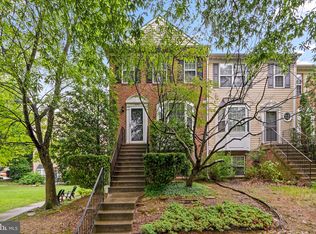 1002 Simsbury Ct, Crofton, MD 21114