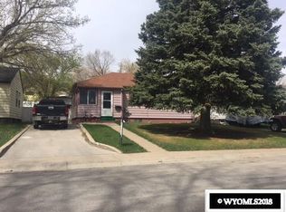 226 11th St, Rawlins, WY 82301