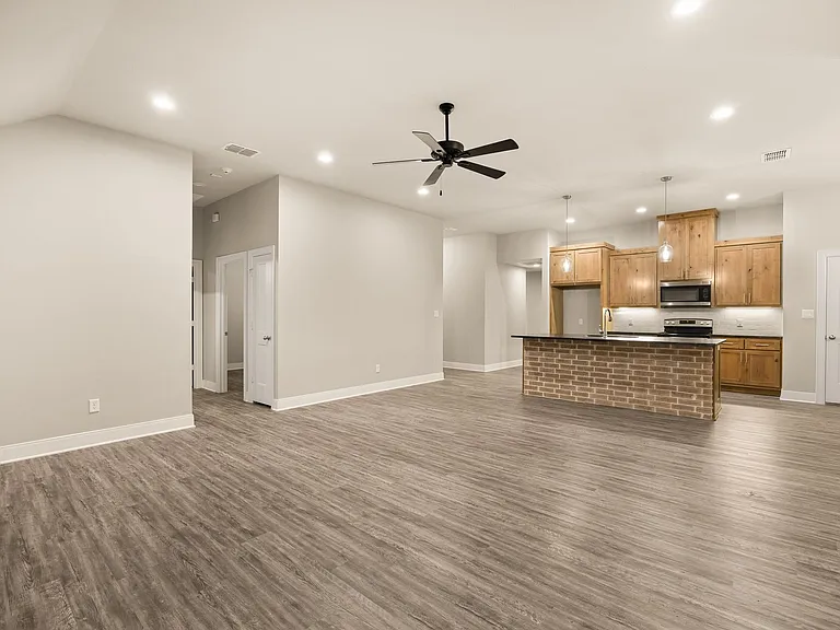 1644 Legacy Dr — Photo 9