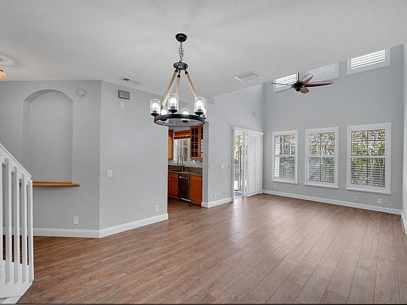 5th image of 5747 NW 119th Drive