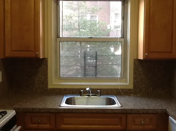 110-45 Queens Boulevard image 1 of 6