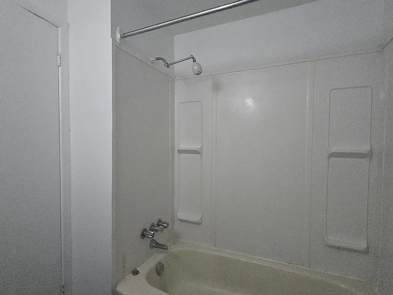 1275 Huron St — Photo 13