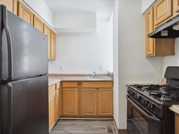 2036 N 32nd St APT B, Philadelphia, PA 19121