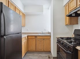 2036 N 32nd St, Philadelphia, PA