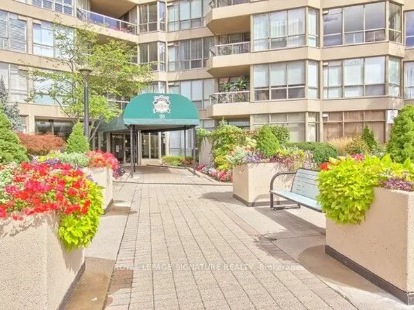 20 Guildwood Pkwy #1402, Toronto, ON M1E 5B6