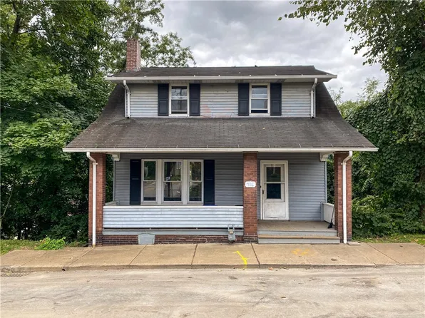 416 10th Ave, New Brighton, PA 15066