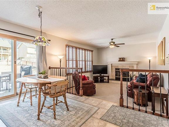 Step down family room off kitchen