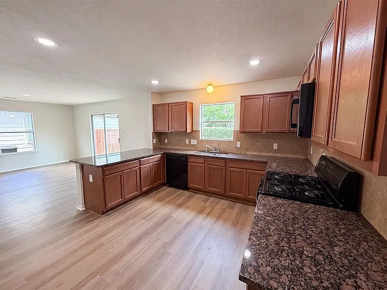 938 Staffordale Manor Ln — Photo 8