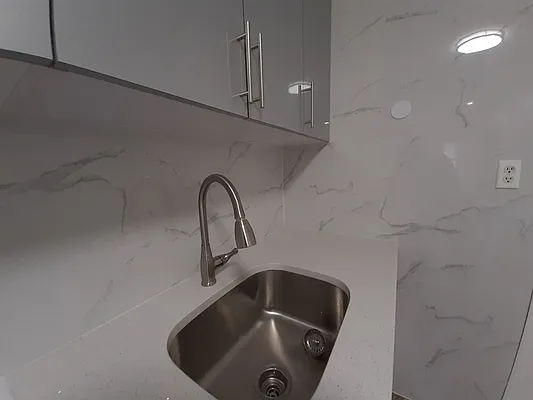 Rented by Jade Stone Real Estate Consulting | media 38