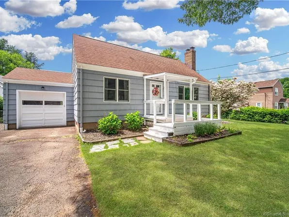 52 Maple Avenue, North Haven, CT 06473
