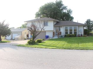 14426 Sand Hill Rd, Louisville, NE 68037
