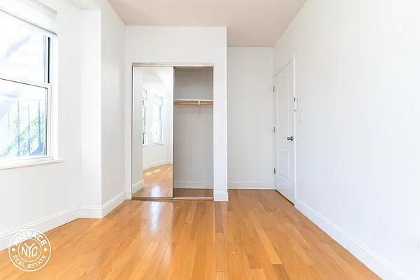 Rented by MySpaceNYC | media 10