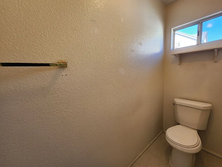 1720 Navarre Ln — Photo 28